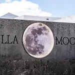 Willa Moon