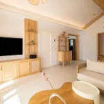 Moon Villa *