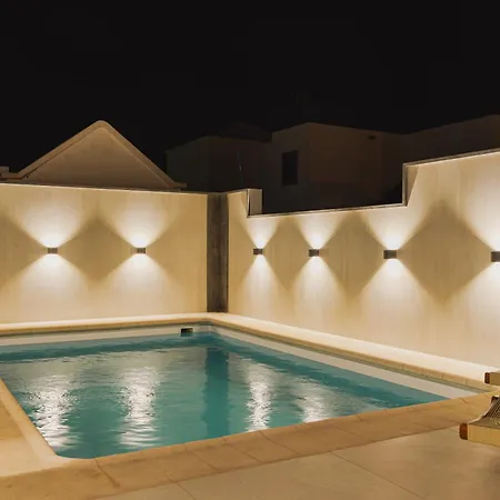 Moon ヴィラ ティアス