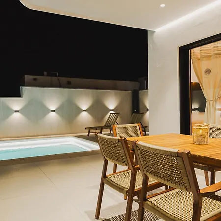 ヴィラ Moon ティアス